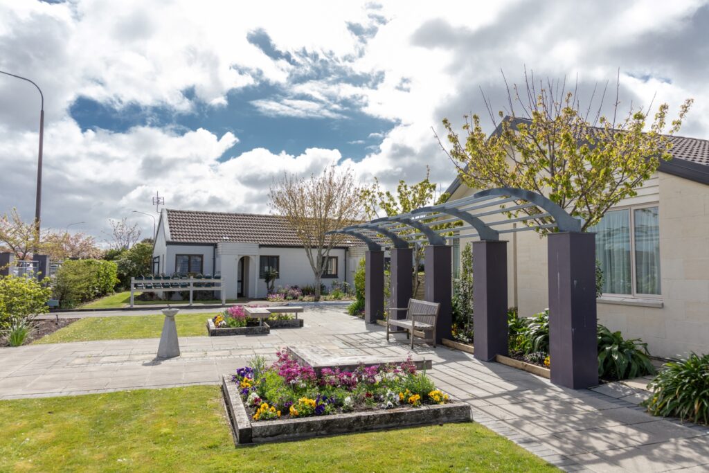 archer-village-front